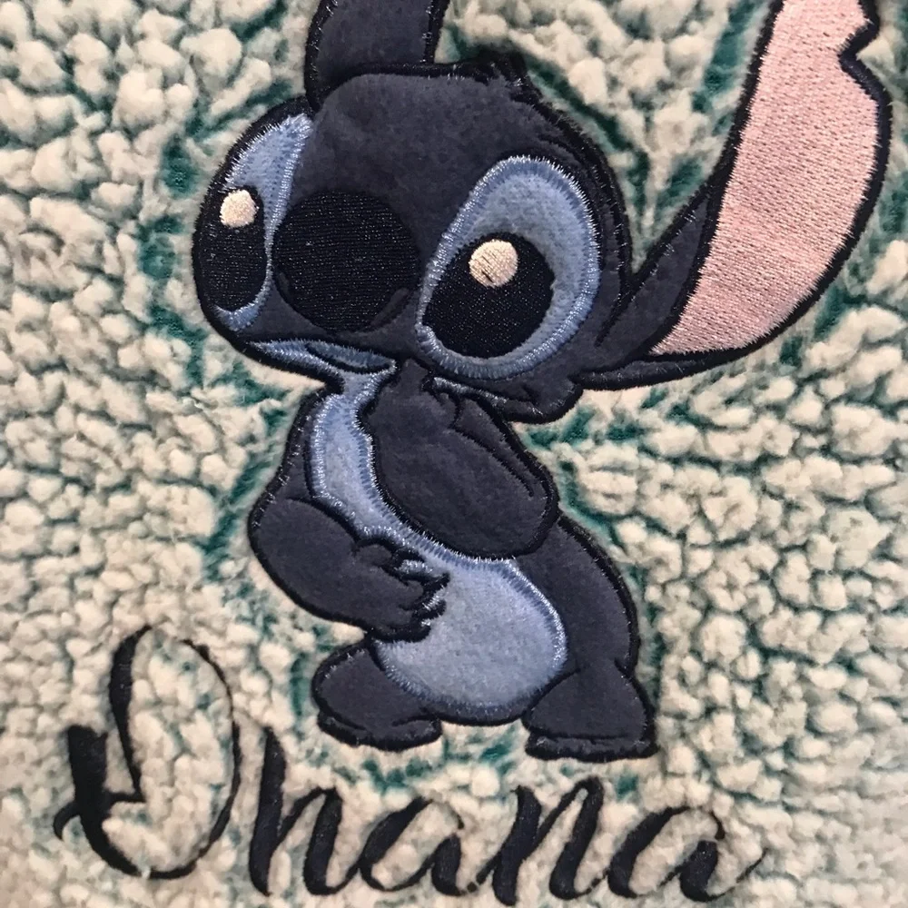 Disney Stitch Ohana Sleep Sherpa top size XL - Picture 2 of 7